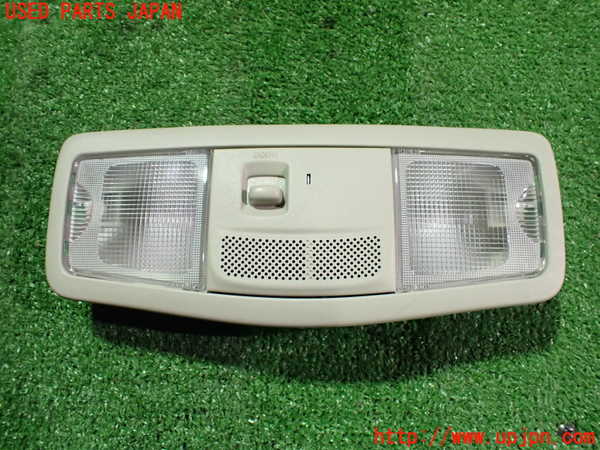 2UPJ-23556411]アウトランダーPHEV(GG3W)ルームランプ1 (1列目真中天井) 中古_m0001.jpg