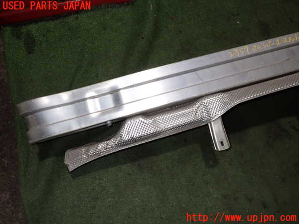 2UPJ-23571614]ポルシェ・ケイマンS(98721)リアバンパーホースメント 中古_m0002.jpg