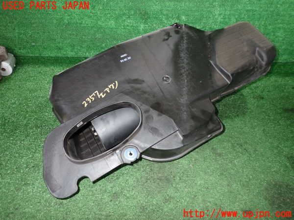 2UPJ-23572560]ポルシェ・ケイマンS(98721)エアクリーナーボックス 中古_m0002.jpg