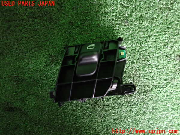 2UPJ-23576240]ポルシェ・ケイマンS(98721)右パワーウィンドウスイッチ 中古_m0001.jpg