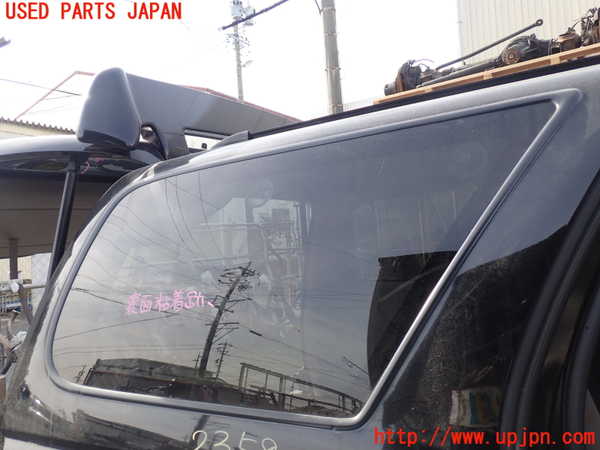 5UPJ-23581380]ハイラックスサーフ(RZN185W)右クォーターガラス ASAHI M2L3 中古_m0001.jpg