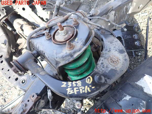 5UPJ-23585136]ハイラックスサーフ(RZN185W)左フロントアッパーアーム1 中古_m0001.jpg