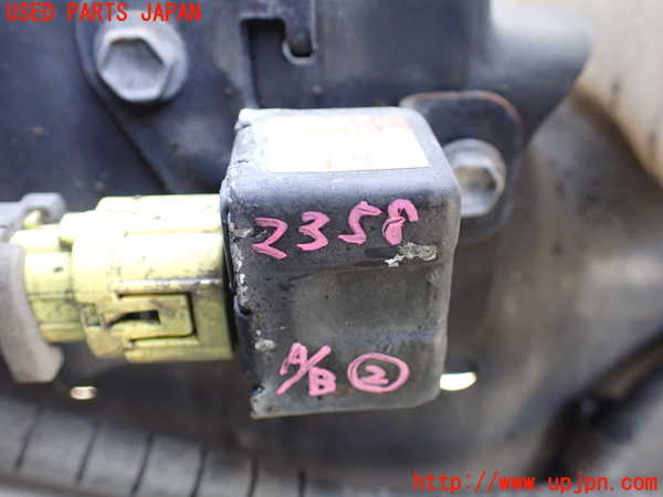 5UPJ-23586357]ハイラックスサーフ(RZN185W)エアバッグセンサー2 (助手席（左）側) 中古_m0001.jpg