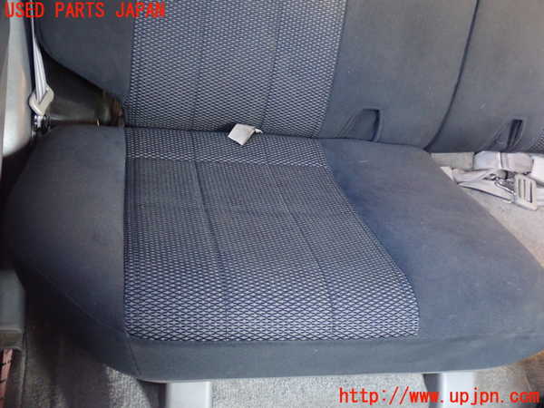 5UPJ-23587145]ハイラックスサーフ(RZN185W)右2列目シート 中古_m0003.jpg