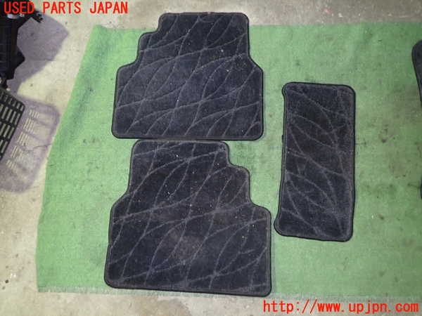 5UPJ-23597800]インプレッサワゴン WRX-STi(GF8)フロアマット 中古_m0004.jpg