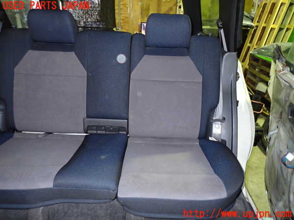 5UPJ-23597435]インプレッサワゴン WRX-STi(GF8)左リアシート 中古_m0001.jpg