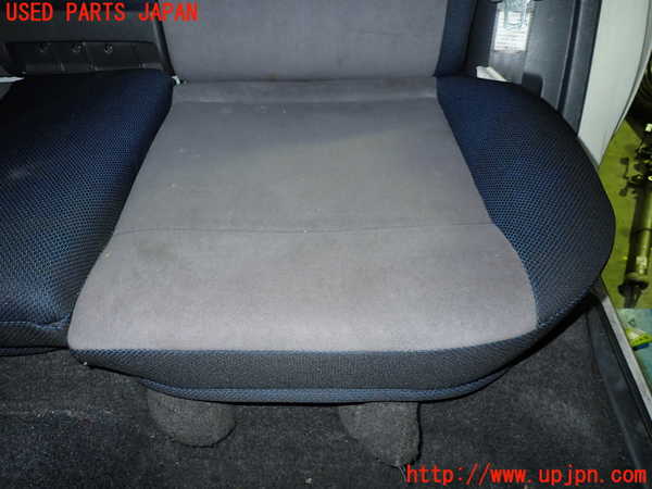 5UPJ-23597435]インプレッサワゴン WRX-STi(GF8)左リアシート 中古_m0003.jpg