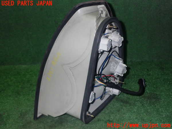 1UPJ-23611536]マセラティ・クアトロポルテ(MQP)左テールランプ 中古_m0002.jpg