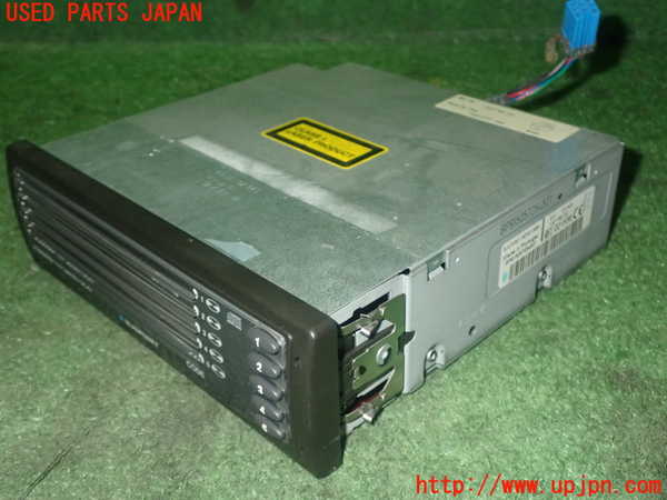 1UPJ-23616505]マセラティ・クアトロポルテ(MQP)CDチェンジャー 中古_m0002.jpg