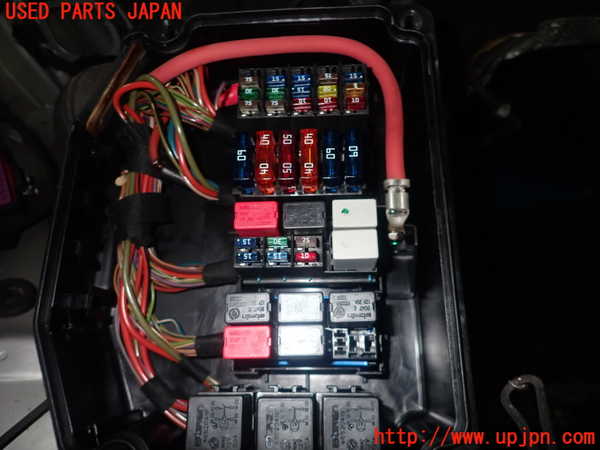 1UPJ-23616741]マセラティ・クアトロポルテ(MQP)ヒューズボックス1 中古_m0002.jpg