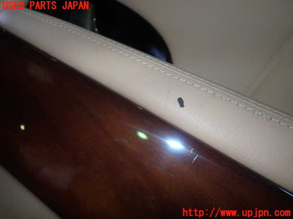 1UPJ-23611234]マセラティ・クアトロポルテ(MQP)右前ドア内張り 中古_m0003.jpg