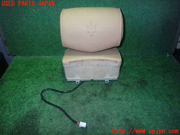 1UPJ-23617130]マセラティ・クアトロポルテ(MQP)真中2列目ヘッドレスト 中古_m0001.jpg