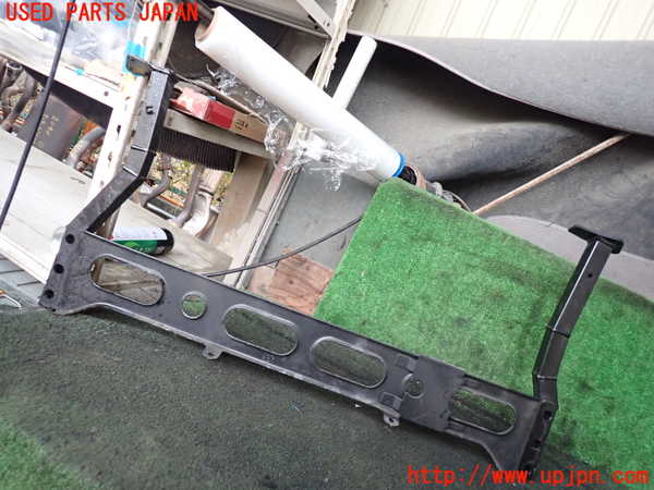 1UPJ-23621041]ベントレー・コンチネンタル・フライング・スパー(BSBEB)コアサポート 中古_m0002.jpg