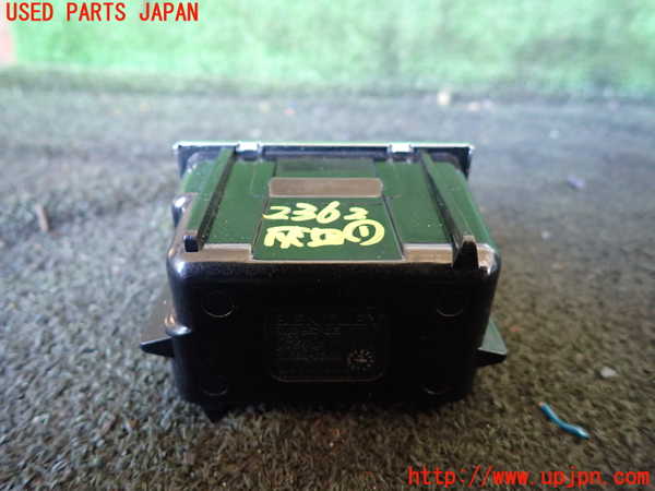 1UPJ-23627821]ベントレー・コンチネンタル・フライング・スパー(BSBEB)灰皿1 中古_m0003.jpg