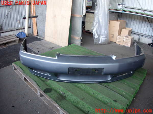 2UPJ-23631010]スカイライン(HR32)フロントバンパー 中古_m0001.jpg