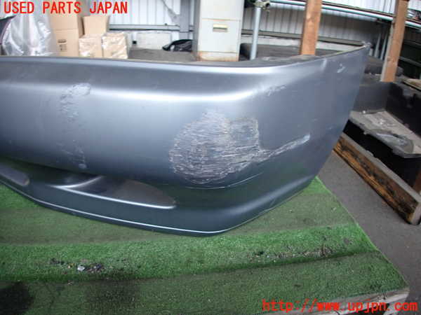 2UPJ-23631010]スカイライン(HR32)フロントバンパー 中古_m0003.jpg