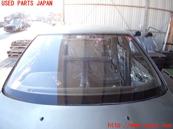 5UPJ-23631195]スカイライン(HR32)フロントガラス (M364) 中古_m0001.jpg