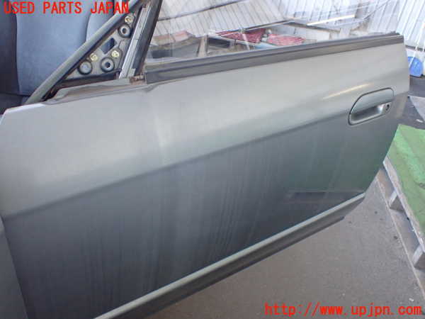 2UPJ-23631260]スカイライン(HR32)左前ドア (43R-00020 M235) 中古_m0004.jpg
