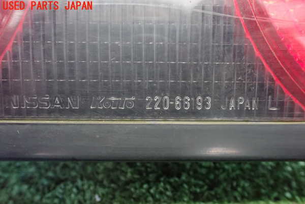 2UPJ-23631536]スカイライン(HR32)左テールランプ 中古_m0003.jpg