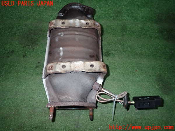 2UPJ-23632661]スカイライン(HR32)触媒1 中古_m0002.jpg