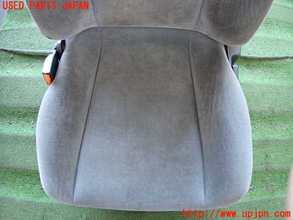 2UPJ-23637065]スカイライン(HR32)助手席シート 中古_m0003.jpg