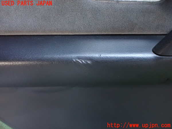 5UPJ-23631324]スカイライン(HR32)左後ドア内張り 中古_m0004.jpg