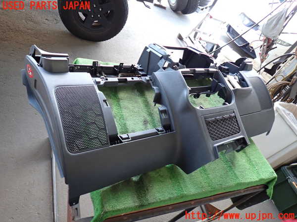 2UPJ-23647505]ジープ・ラングラー アンリミテッド(JK36L)ダッシュボード 中古_m0001.jpg