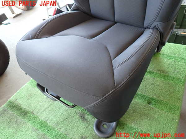 2UPJ-23647065]ジープ・ラングラー アンリミテッド(JK36L)助手席シート 中古_m0002.jpg