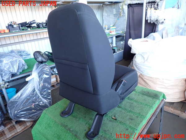 2UPJ-23647065]ジープ・ラングラー アンリミテッド(JK36L)助手席シート 中古_m0004.jpg