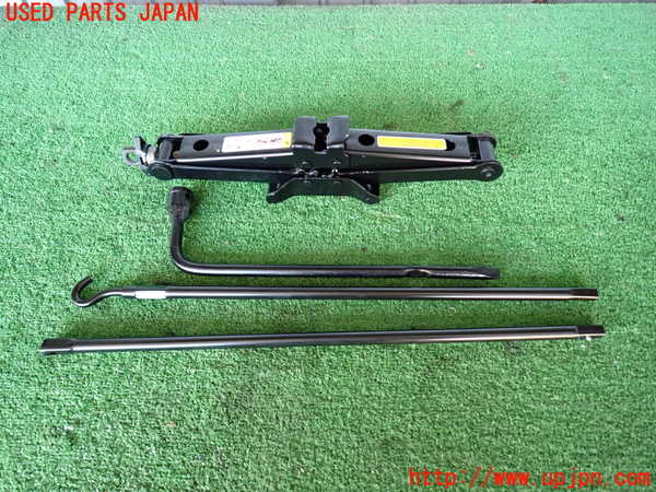 2UPJ-23647805]ジープ・ラングラー アンリミテッド(JK36L)車載工具 中古_m0001.jpg