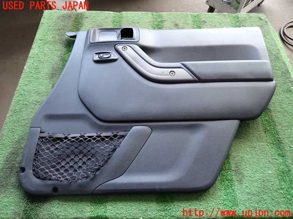 2UPJ-23641234]ジープ・ラングラー アンリミテッド(JK36L)右前ドア内張り 中古_m0001.jpg