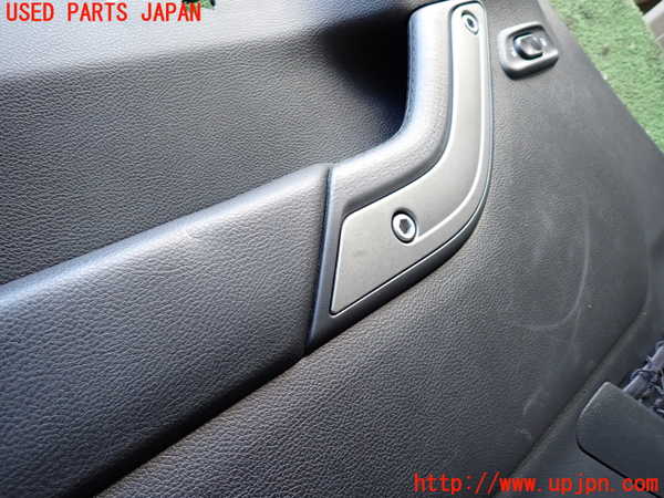 2UPJ-23641264]ジープ・ラングラー アンリミテッド(JK36L)左前ドア内張り 中古_m0002.jpg