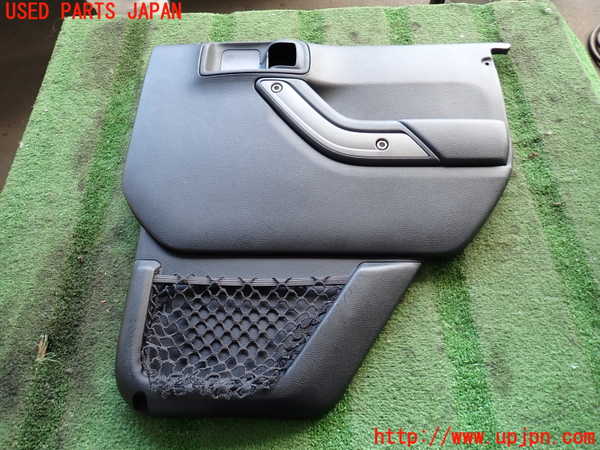 2UPJ-23641294]ジープ・ラングラー アンリミテッド(JK36L)右後ドア内張り 中古_m0001.jpg