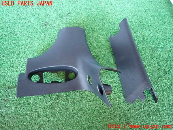 2UPJ-23647655]ジープ・ラングラー アンリミテッド(JK36L)右フロントピラートリム 中古_m0001.jpg