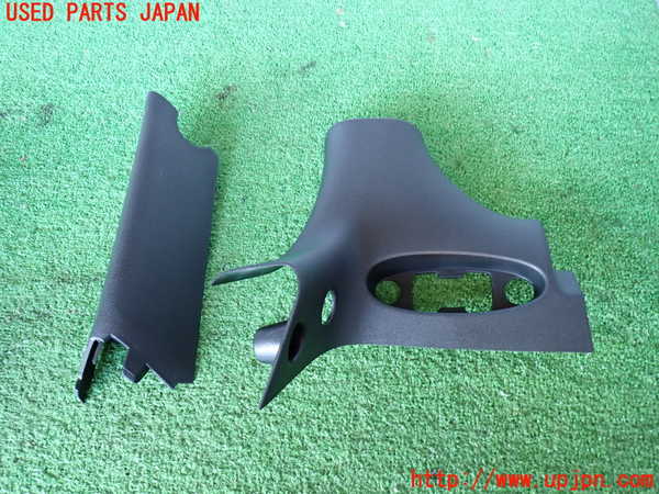 2UPJ-23647660]ジープ・ラングラー アンリミテッド(JK36L)左フロントピラートリム 中古_m0001.jpg