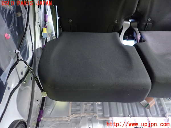 5UPJ-23657405]N-ONE(Nワン)(JG3)右リアシート 中古_m0003.jpg