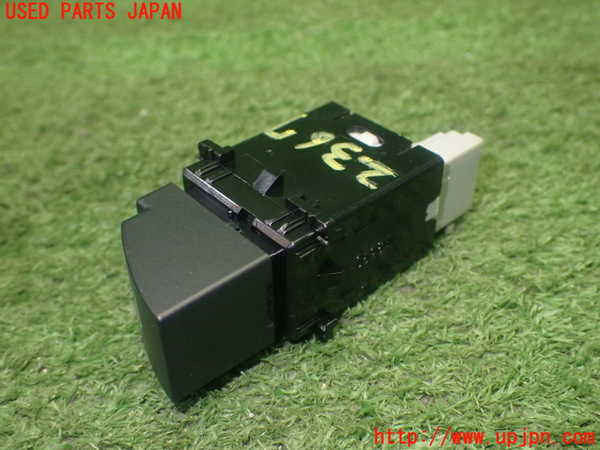 1UPJ-23676309]GR86(BRZ)(ZN8)スイッチ4（トランク） 中古_m0003.jpg