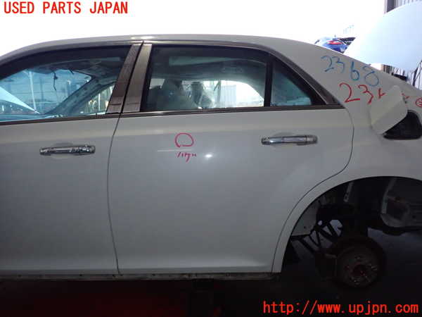 2UPJ-23681320]クライスラー・300(LX36)左後ドア (43R-000262) 中古_m0001.jpg
