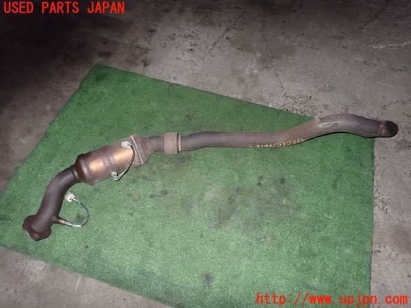 2UPJ-23682632]クライスラー・300(LX36)フロントパイプ2 中古_m0002.jpg
