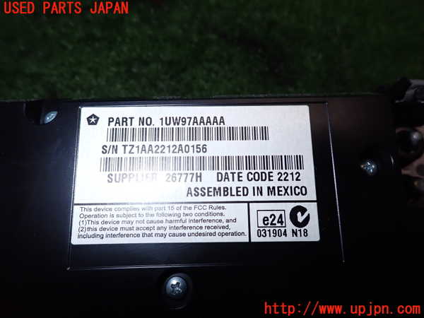 2UPJ-23686066]クライスラー・300(LX36)エアコンスイッチ1 中古_m0003.jpg
