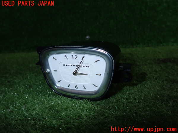 2UPJ-23687850]クライスラー・300(LX36)時計 中古_m0001.jpg