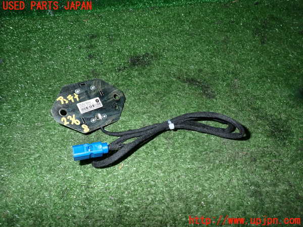 2UPJ-23686550]クライスラー・300(LX36)アンテナ 中古_m0002.jpg