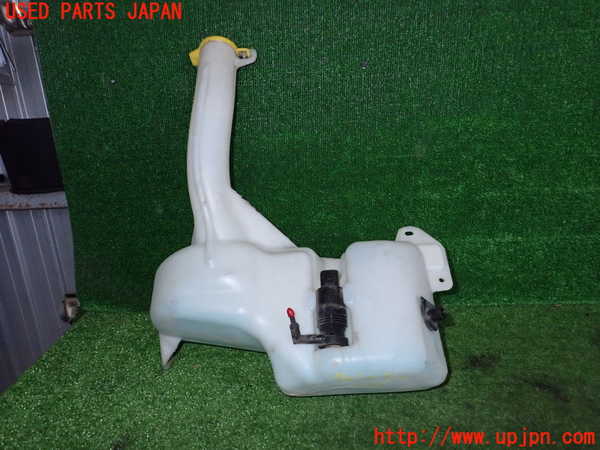 2UPJ-23686791]クライスラー・300(LX36)ウォッシャータンク1 中古_m0001.jpg