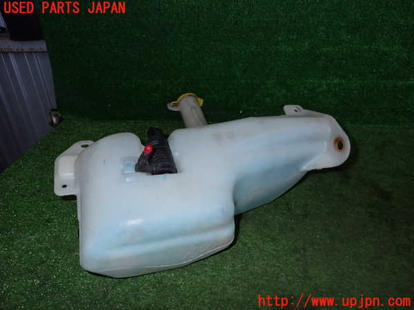 2UPJ-23686791]クライスラー・300(LX36)ウォッシャータンク1 中古_m0002.jpg