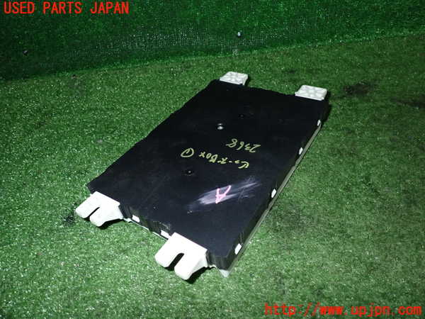 2UPJ-23686741]クライスラー・300(LX36)ヒューズボックス1 中古_m0004.jpg