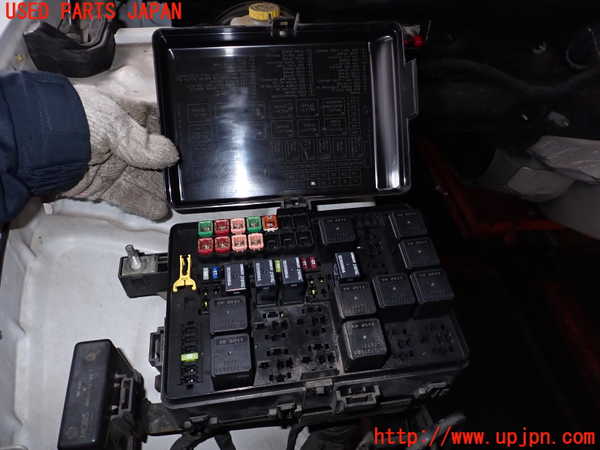 2UPJ-23686742]クライスラー・300(LX36)ヒューズボックス2 中古_m0002.jpg