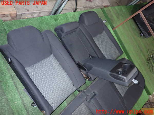 2UPJ-23687385]クライスラー・300(LX36)リアシート 中古_m0002.jpg