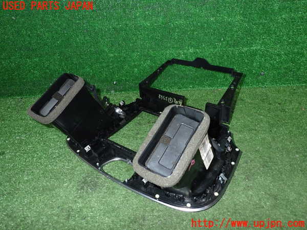 2UPJ-23687527]クライスラー・300(LX36)エアコン吹き出し口2 (真中) 中古_m0002.jpg