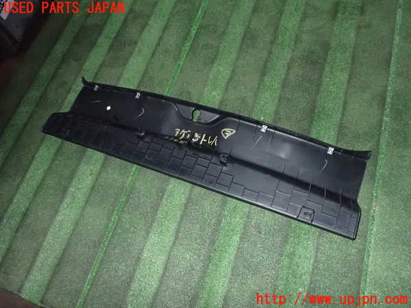 2UPJ-23687773]クライスラー・300(LX36)ラゲッジトレイ3 中古_m0004.jpg