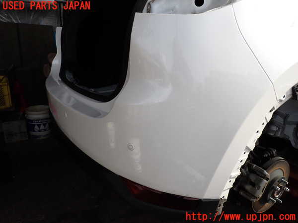 2UPJ-23691610]CX-5(KFEP)リアバンパー 中古_m0002.jpg